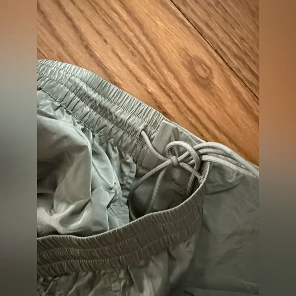 Kith Men's Olive Cargo Pants - Picture 2 of 10